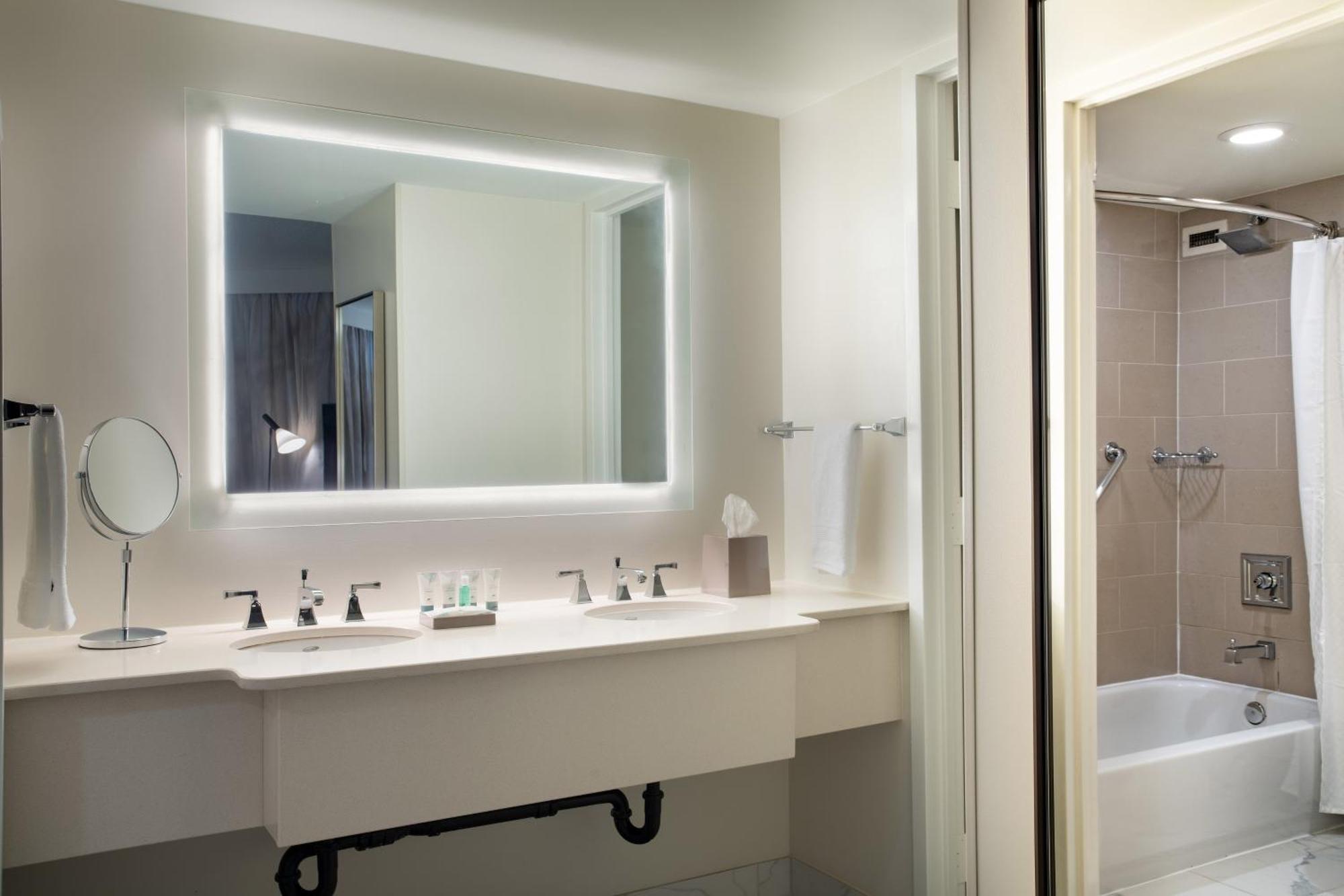 The Westin Atlanta Airport Hotel 4*